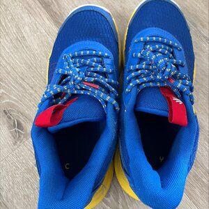 Steph Curry Under Armour Basketball Shoes Boys 5Y Blue - Good Condition
